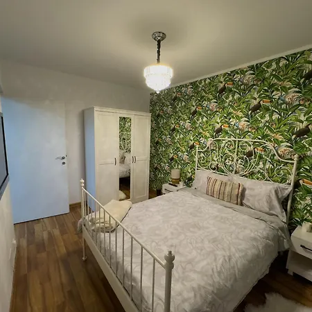 Apartment Jungle - Gara De Nord