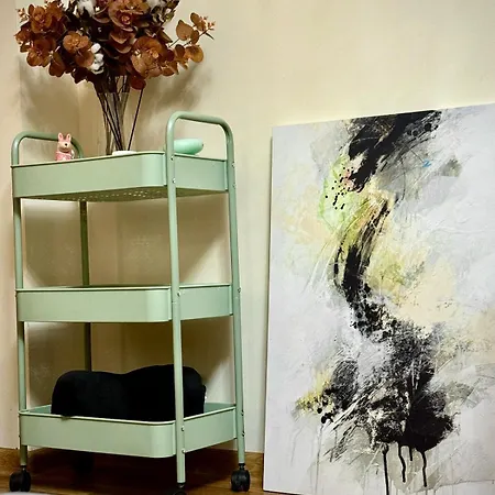 Jungle - Gara De Nord * Βουκουρέστι